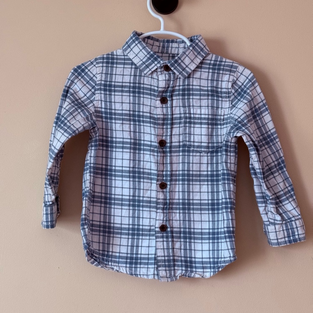 Cat & Jack White and Gray Plaid Button-Down Shirt